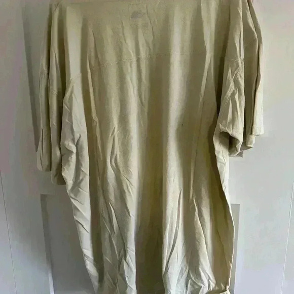 Northface cream XL tee shirt, great condition - Picture 2 of 3